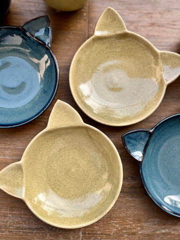 Minimalist Ceramic Feeder Bowls