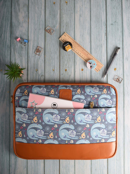 Paisley Cats Laptop Sleeve